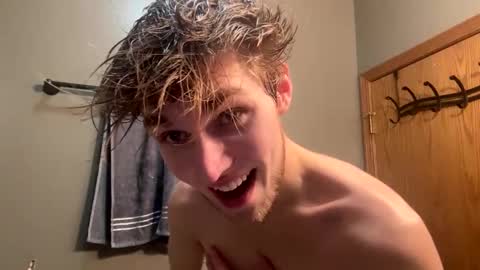 Snapshot of bigskinnyboyshh chatting on 18, 1, 2025 bigskinnyboyshh online show from 18, 1, 2025