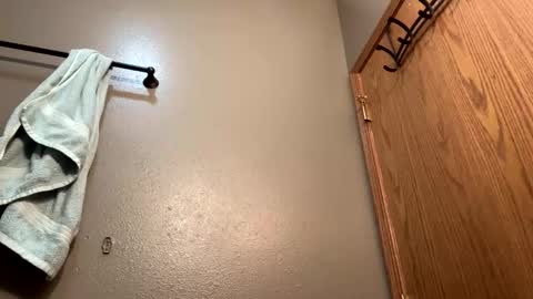 Snapshot of bigskinnyboyshh chatting on 3, 2, 2026 bigskinnyboyshh online show from 3, 2, 2026