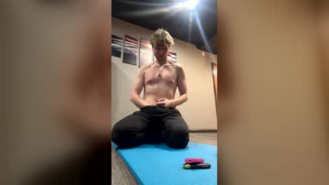 Snapshot of bigskinnyboyshh chatting on 4, 2, 2026 bigskinnyboyshh online show from 4, 2, 2026