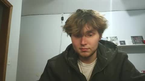 Snapshot of bigskinnyboyshh chatting on 9, 3, 2026 bigskinnyboyshh online show from 9, 3, 2026