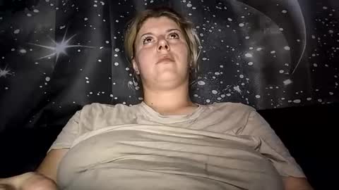 bigtitslala online show from 10, 10, 2025