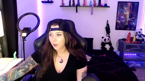 Nichole lights online show from 21, 6, 2026