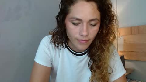 Snapshot of biki_sensual chatting on 9, 2, 2026 hi soy natural girl biki online show from 9, 2, 2026