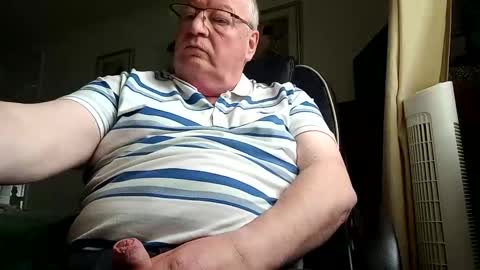 Snapshot of billlllllyb chatting on 21, 4, 2026 billlllllyb online show from 21, 4, 2026