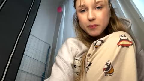 Snapshot of bimboiiii chatting on 26, 3, 2026 bimboiiii online show from 26, 3, 2026