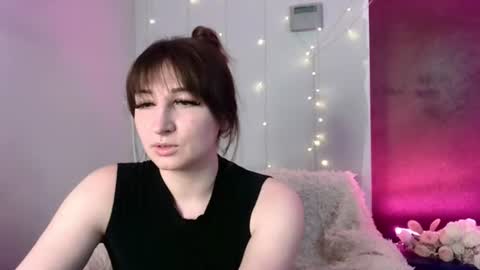 Snapshot of birdie_kiss chatting on 12, 6, 2026 birdie_kiss online show from 12, 6, 2026