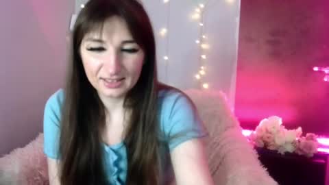 Snapshot of birdie_kiss chatting on 16, 6, 2026 birdie_kiss online show from 16, 6, 2026