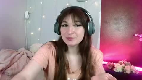 Snapshot of birdie_kiss chatting on 22, 6, 2026 birdie_kiss online show from 22, 6, 2026