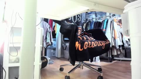 bisexualjay online show from 3, 10, 2025