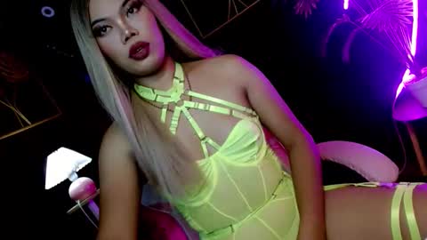 Snapshot of bitchinthecityxx chatting on 7, 5, 2026 bitchinthecityxx online show from 7, 5, 2026
