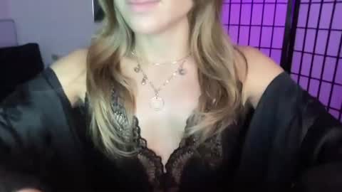 bitemebitcch online show from 14, 7, 2026