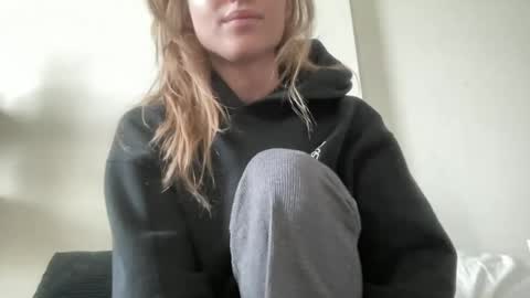 bitemebitcch online show from 24, 7, 2026