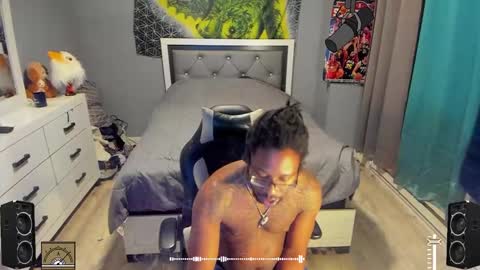 Plant Base Streamers From Pennsylvania online show from 26, 1, 2025