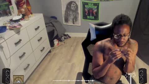 Plant Base Streamers From Pennsylvania online show from 13, 10, 2025