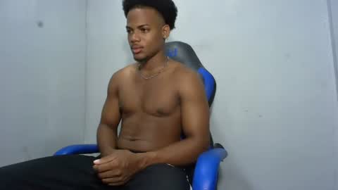 Snapshot of black_dicck chatting on 14, 7, 2026 tu morenito online show from 14, 7, 2026