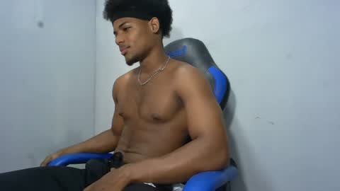 Snapshot of black_dicck chatting on 29, 7, 2026 tu morenito online show from 29, 7, 2026