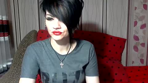 black_hot_01 online show from 4, 12, 2024