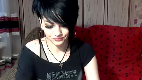 black_hot_01 online show from 19, 1, 2025