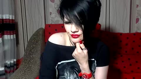 black_hot_01 online show from 24, 1, 2025