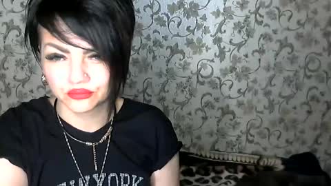 black_hot_01 online show from 2, 11, 2025