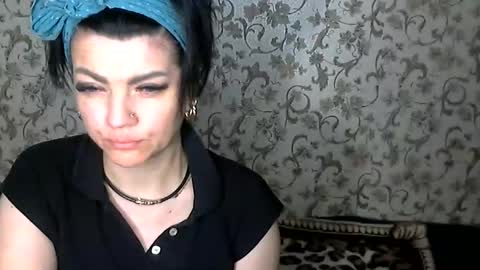 black_hot_01 online show from 10, 11, 2025