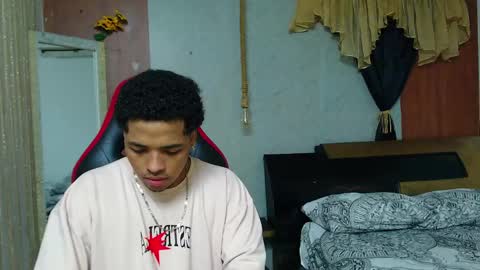 black_king_241 online show from 27, 4, 2026