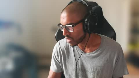 Snapshot of black_lollipop chatting on 10, 5, 2026 Master online show from 10, 5, 2026