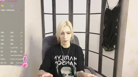 Emily online show from 19, 4, 2026