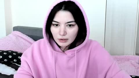 Mon Mon online show from 15, 4, 2026