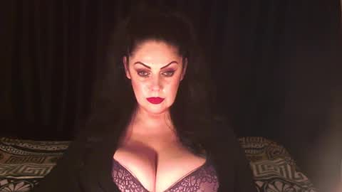 Snapshot of black_pearls chatting on 11, 2, 2025 Sarah online show from 11, 2, 2025