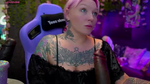 Snapshot of blackedbarbie chatting on 17, 9, 2025 Alice online show from 17, 9, 2025