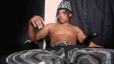 everyday STREAM 11PM COLOMBIAN HOUR online show from 3, 3, 2026