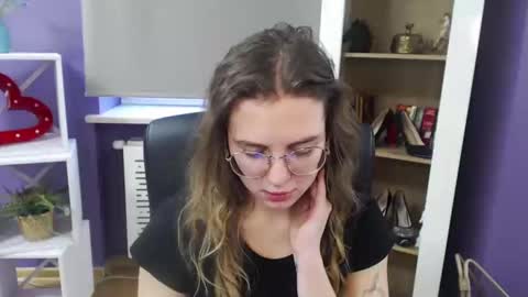 Z O E Y online show from 21, 1, 2025