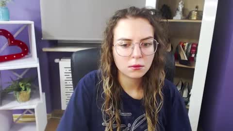 Z O E Y online show from 31, 1, 2025