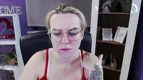 Z O E Y online show from 23, 2, 2026