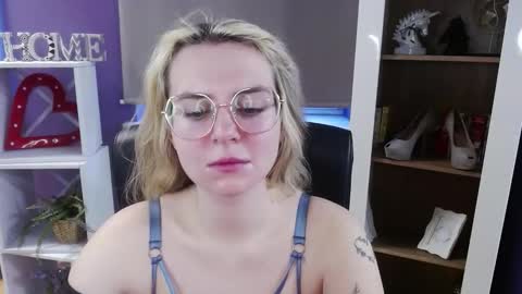 Z O E Y online show from 13, 3, 2026