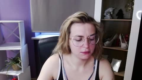 Z O E Y online show from 28, 4, 2026