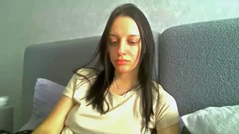 Ivy online show from 15, 9, 2025