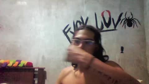 blade_sensual online show from 15, 12, 2025