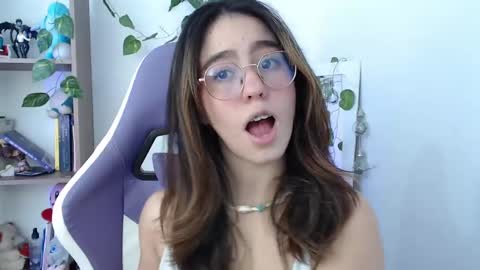 Snapshot of blairvicent chatting on 3, 1, 2025 online show from 3, 1, 2025