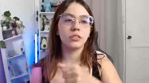 Snapshot of blairvicent chatting on 12, 3, 2026 online show from 12, 3, 2026