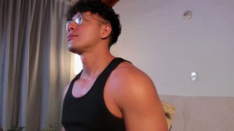 Blake Levi  Independent Model online show from 27, 12, 2024