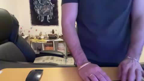 bleakshado online show from 30, 6, 2026