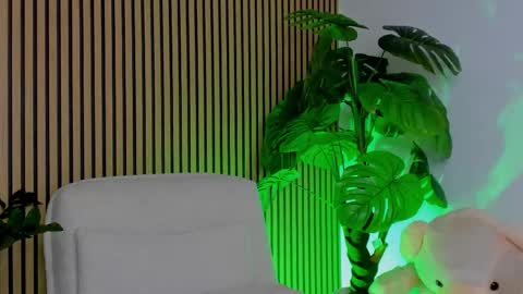 Khlloe online show from 10, 3, 2026