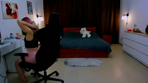 Nicole online show from 5, 12, 2024