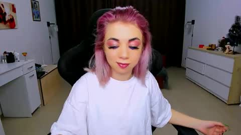 Nicole online show from 7, 1, 2025