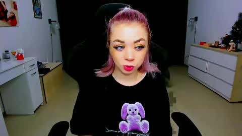 Nicole online show from 13, 1, 2025