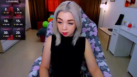 Nicole online show from 12, 2, 2025