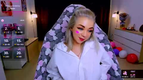 Nicole online show from 14, 2, 2025