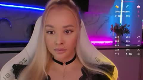 Snapshot of blond_diamond chatting on 3, 12, 2025 Lana online show from 3, 12, 2025